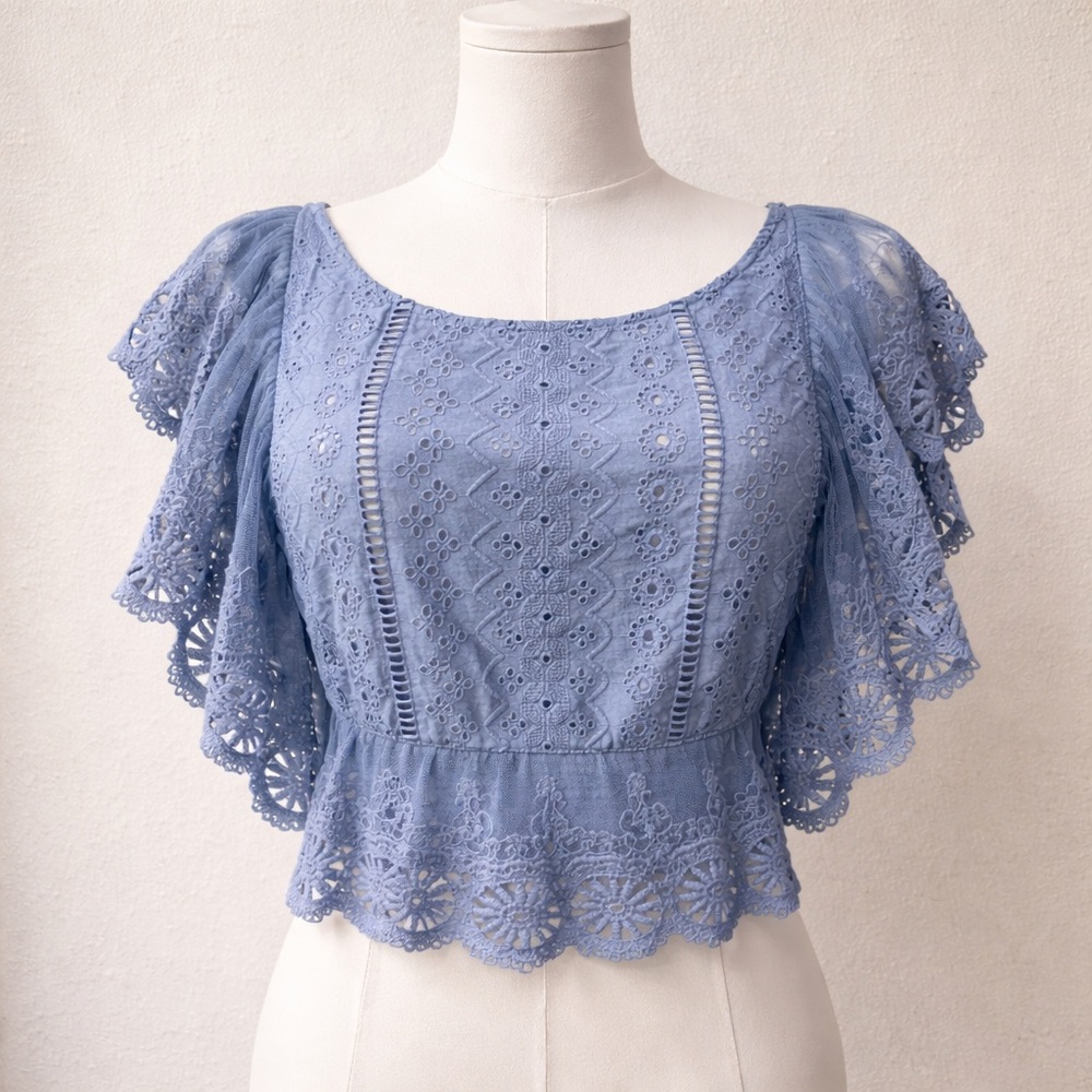 Free People Blue Lace Crop Top Boho Flutter Sleeve Cotton Blouse Size Small